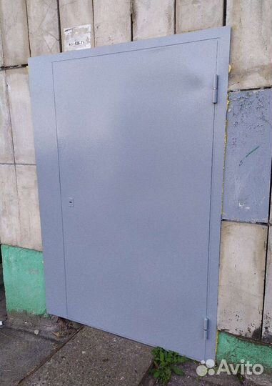 Тамбурная, техническая дверь