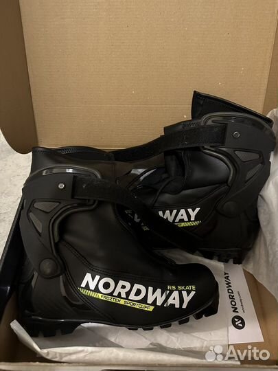 Лыжные ботинки р-р 37,5