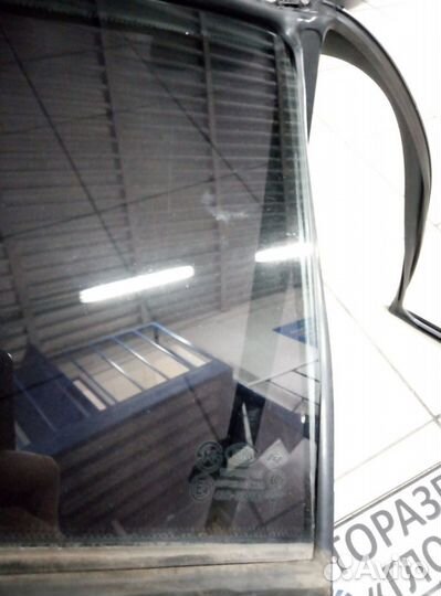 Стекло Cerato 3 двери задней правой глухое