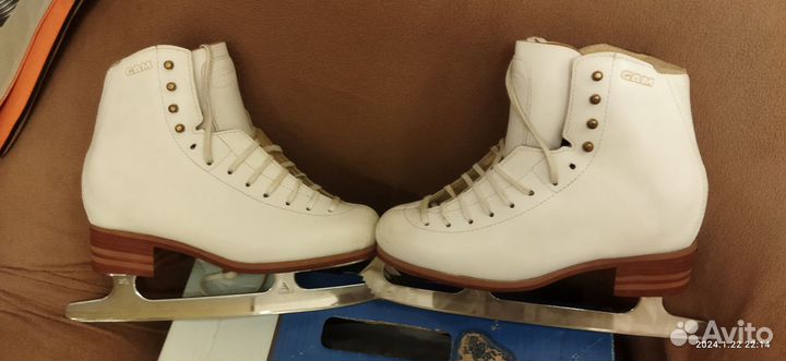Фигурные коньки jackson CAM размер 39'5