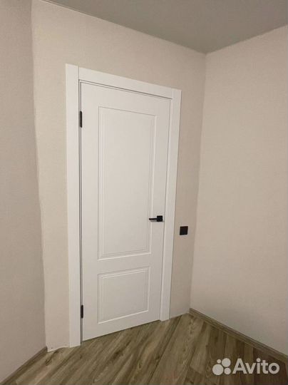 Межкомнатная дверь с установкой