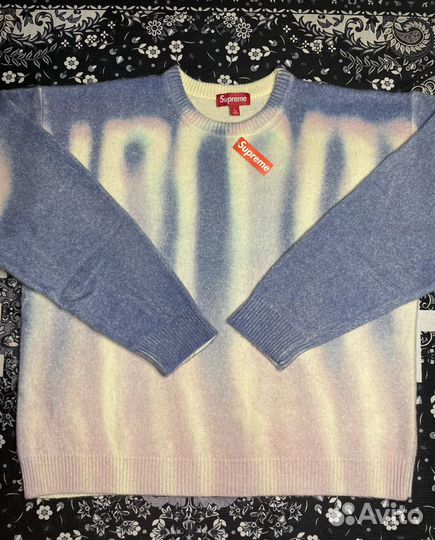 Свитер Supreme blurred logo