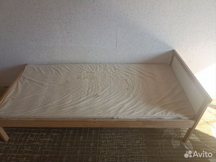 Детская кровать от 3 лет с матрасом бу