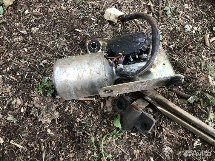 Трапеция дворников 2110