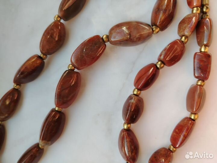 Бусы из натуральных камней сердолики