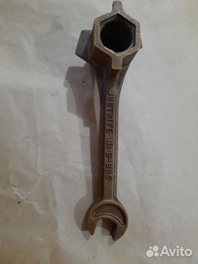 Открывашка для бочек (ключ) искробезопасный