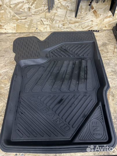 Резиновые коврики на LADA Granta FL