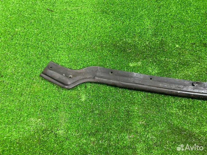 Уплотнитель капота Ravon R2 M300 B12D2 2016