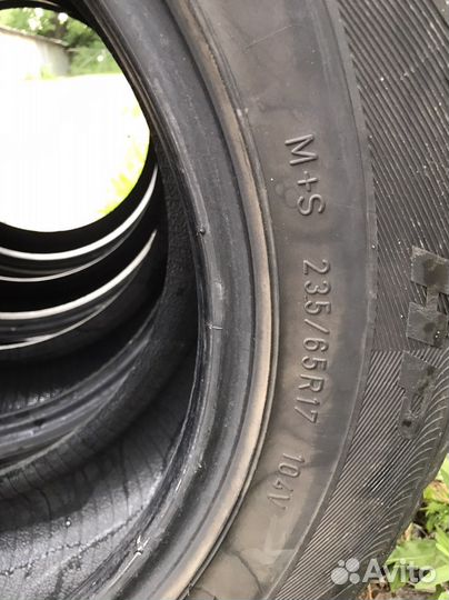 Goodyear Wrangler HP All Weather 235/65 R17 104V