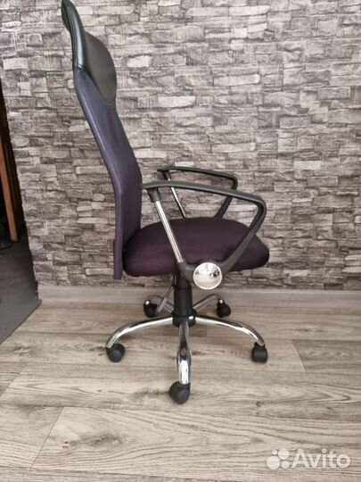Компьютерное офисное кресло