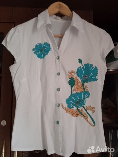 Блузка без рукавов