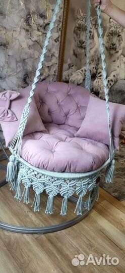 Подвесное плетеное кресло гамак