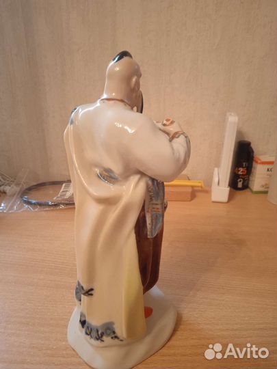 Фарфоровые статуэтки времен СССР