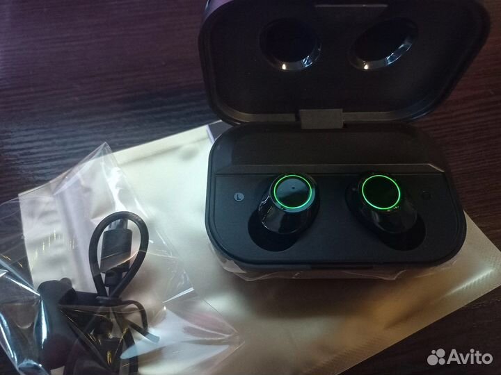 Беспроводные наушники. Premium. Новые. Зеркальные