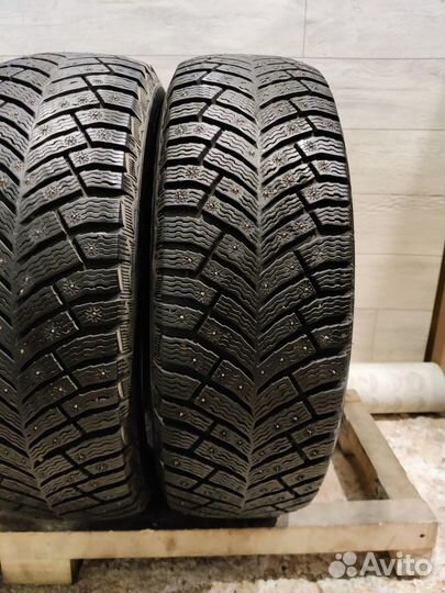 Michelin X-Ice North 4 215/65 R16 102T