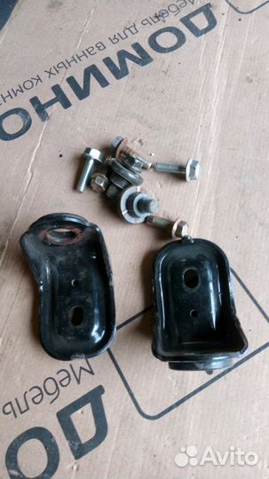 Продам заднее сиденье на Тойоту