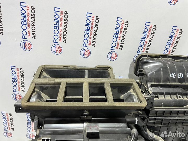 Корпус печки Kia Ceed ED