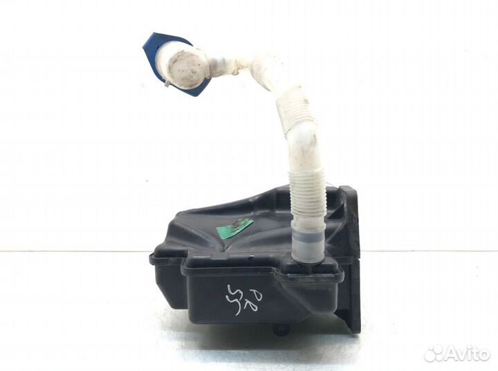 Бачок омывателя Volkswagen Golf 5 1.9 TDI 2008