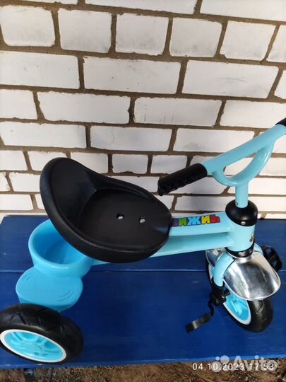 Детский трехколесный велосипед