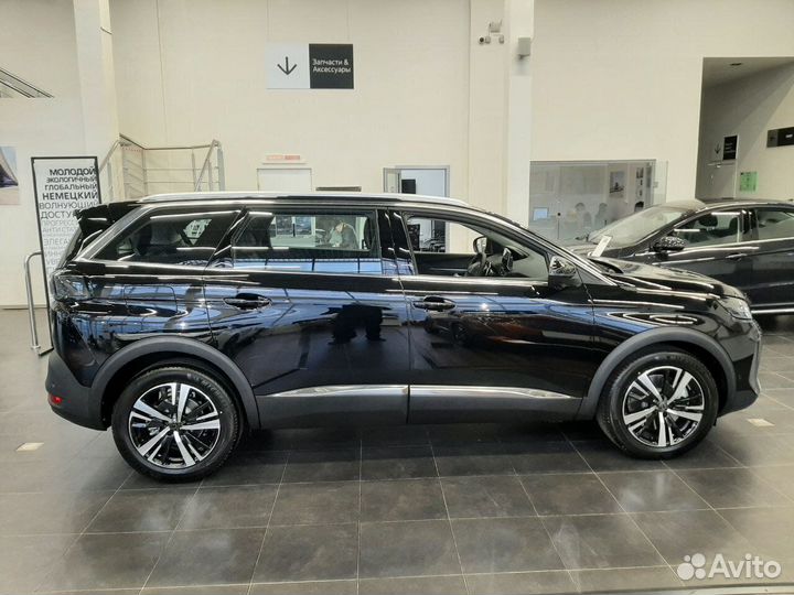 Peugeot 5008 1.8 AT, 2023