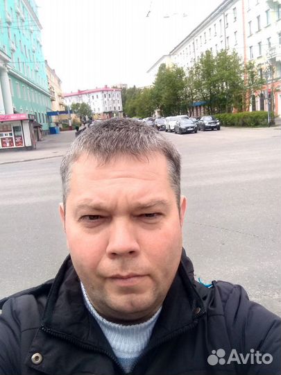 Работник торгового зала