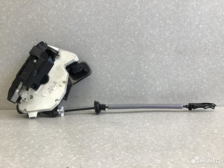 Замок двери задней правой VW Polo (Sed RUS) 2011-2