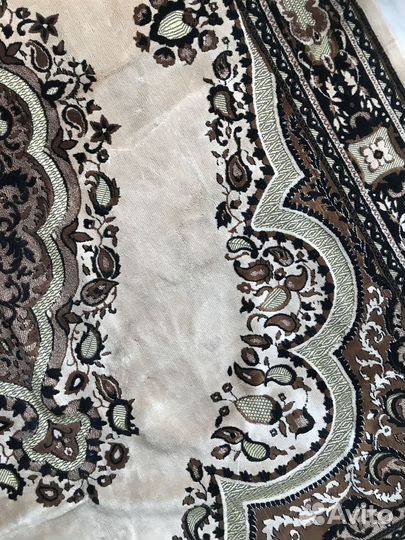 Ковёр коричневый 1,5*2 м