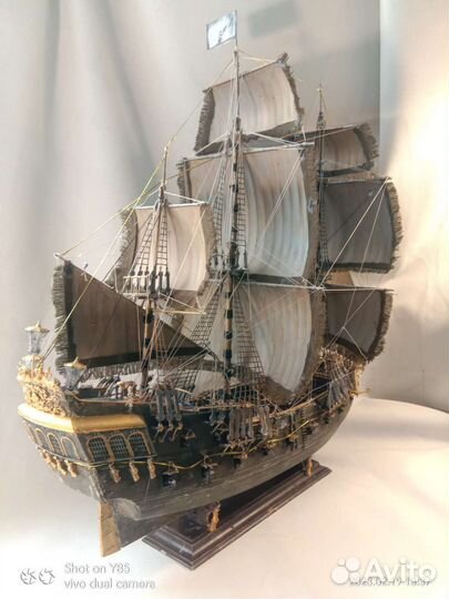 Сборная модель корабля 