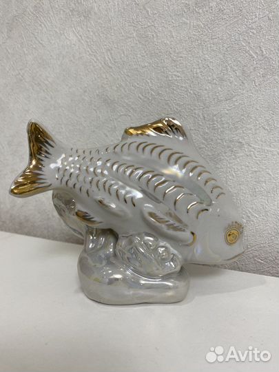 Фарфоровые статуэтки Рыба Карп Дулево
