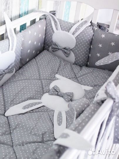 Комплект в детскую кроватку бортики