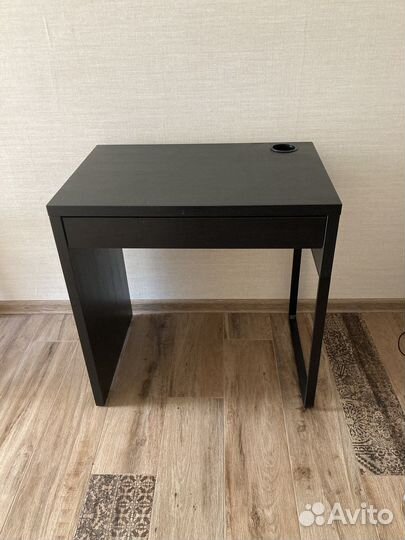 Стол компютерный IKEA mikke