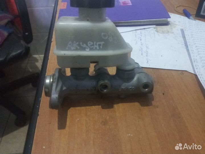 Главный тормозной цилиндр хюндай Акцент 2008года