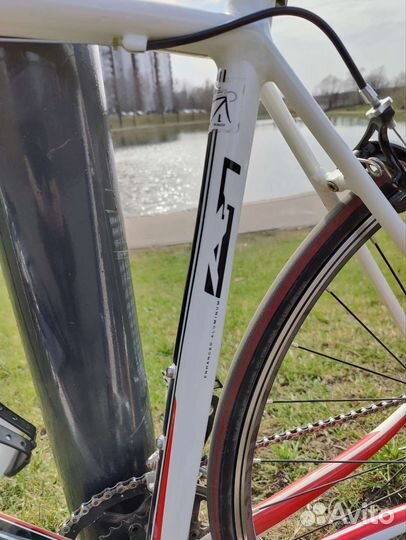 Шоссейный велосипед Specialized Allez