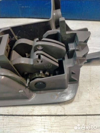 Ручка открывания багажника Toyota Cresta JZX100