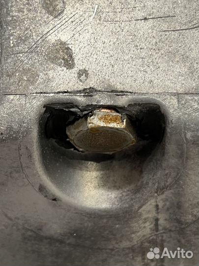 Поддон BMW E81 E90 E91 E92 E93 E60 E63 E65 E85