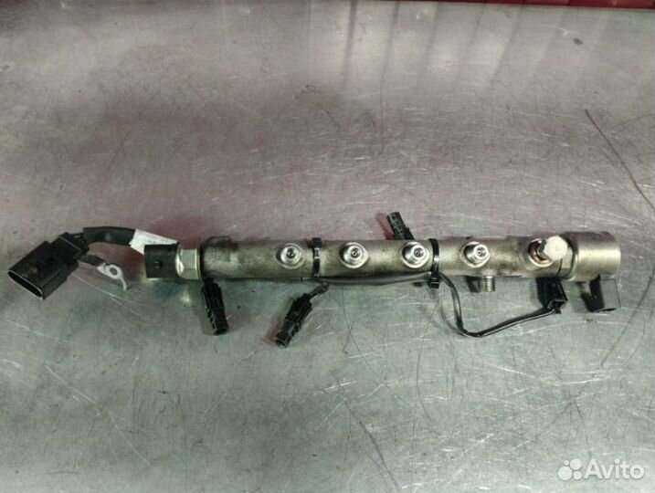 Топливная рампа Mercedes E-Class W212 OM651 2.2