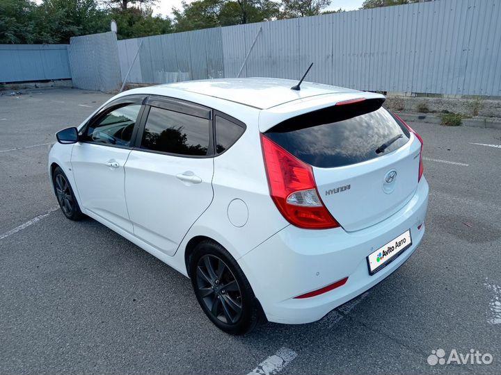 Hyundai Solaris 1.6 AT, 2014, 196 100 км