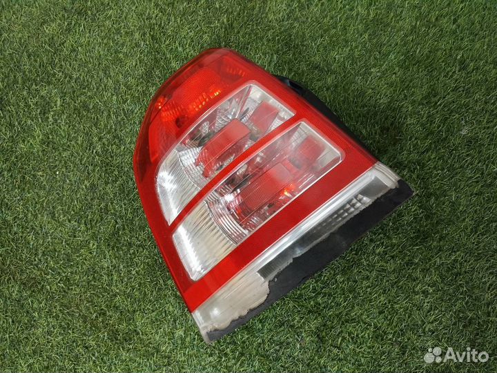 Фонарь задний левый Opel Zafira B компактвэн 1.8