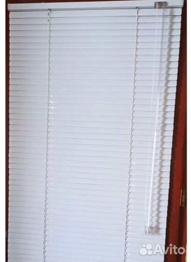 Жалюзи горизонтальные бу