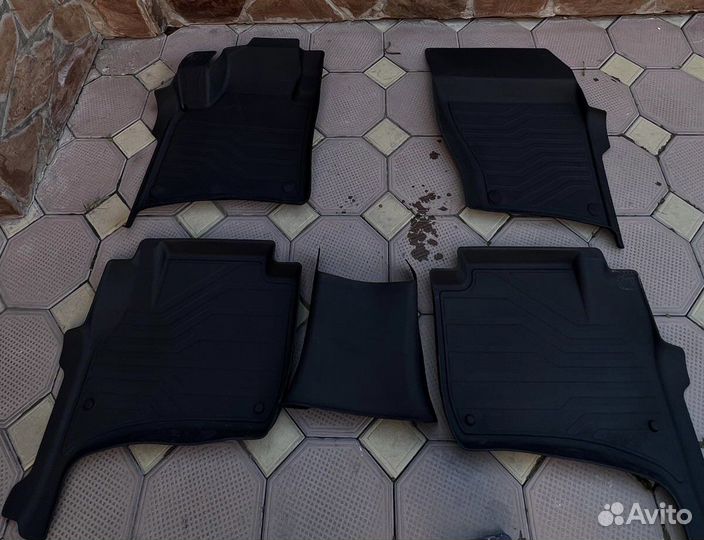 Автомобильные коврики резиновые