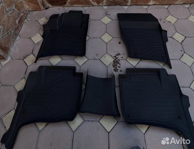 Автомобильные коврики резиновые