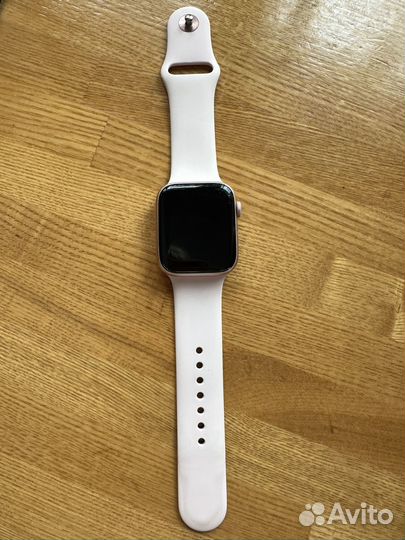 Apple watch series 4 44mm S/M
