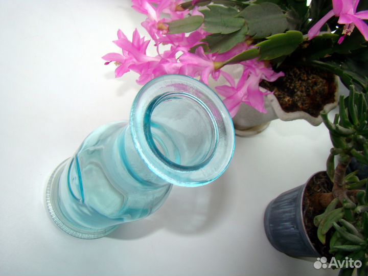 Ваза-бутылка стеклянная в сканди стиле