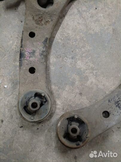 Рычаги на ipsun 2003г