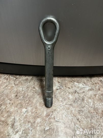 Буксировочный крюк mercedes