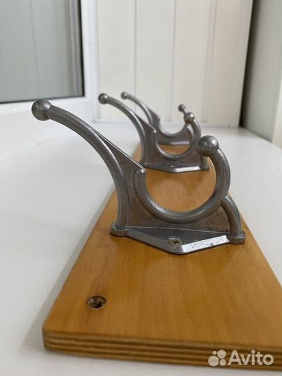 Вешалка на 3 крючка