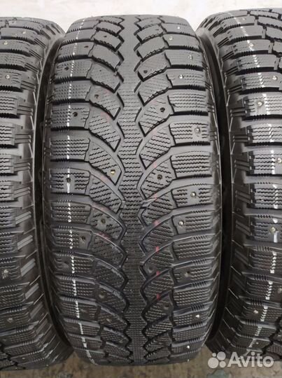 Bridgestone Blizzak Spike-01 225/60 R17 106H