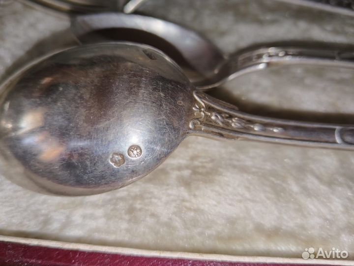 Набор столового серебра