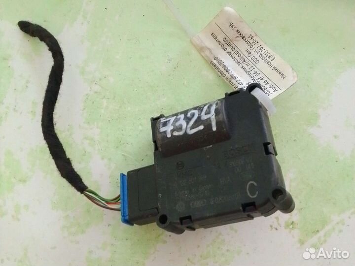 Моторчик заслонки отопителя Audi A6 С6 б\у