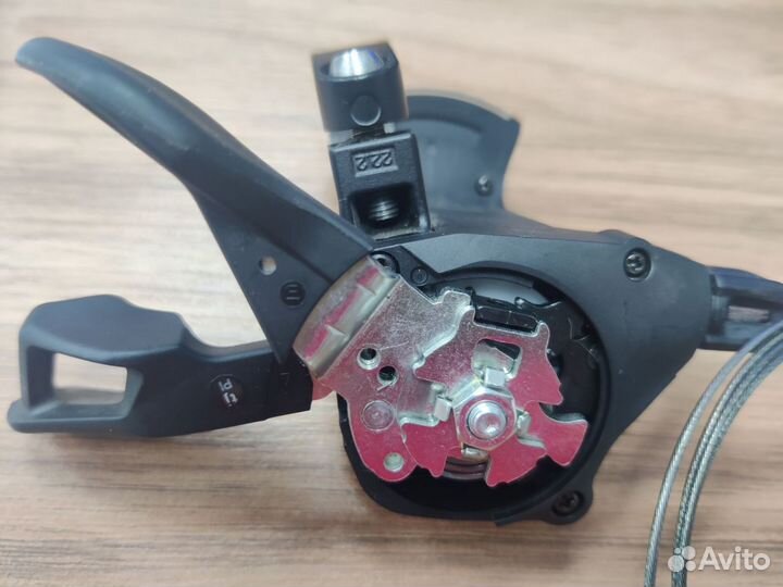 Переключатель манетка Shimano Deore SL-M6100 перед